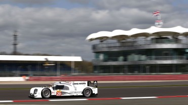 Porsche 919 Hybrid, Porsche Team: Timo Bernhard, Brendon Hartley, Mark Webber