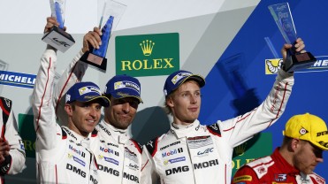 Porsche Team: Timo Bernhard, Mark Webber, Brendon Hartley (l-r)