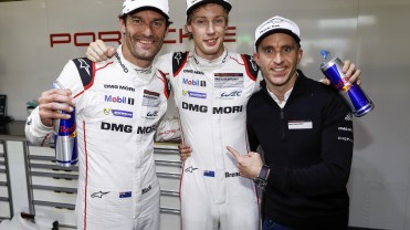 Porsche Team: Mark Webber, Brendon Hartley, Timo Bernhard (l-r)